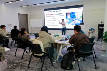 Hur förbereder Yitailock sitt team för smartare försäljning och starkare marknadsnärvaro?